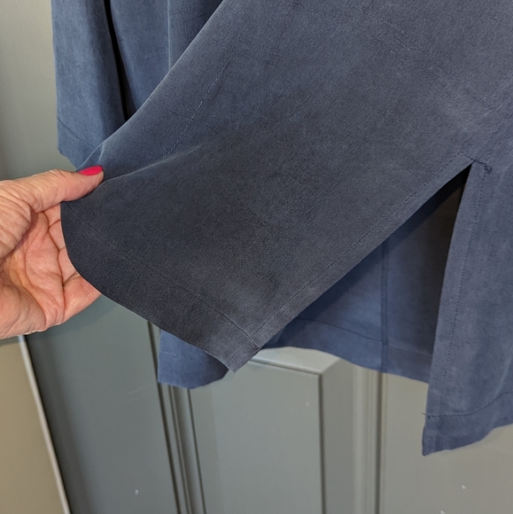 Alfred Dunner 100% Silk Collarless Jacket Soft Navy, Size 16, Loop Button Style - Picture 4 of 7